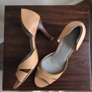 Unisa tan high heels 3 1/4”